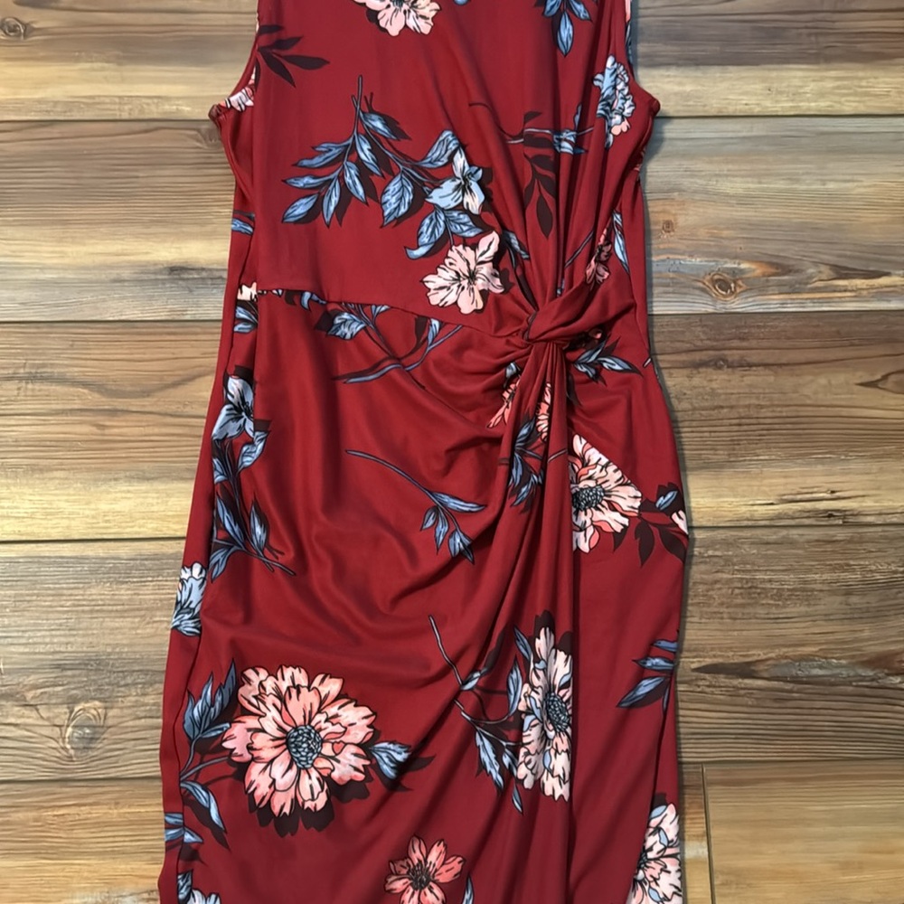 Nine Britton super soft dark red floral dress - Picture 2 of 7